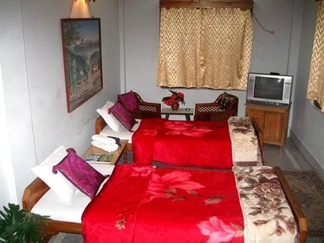 Hotel J P Lodge كاليمبونج المظهر الخارجي الصورة